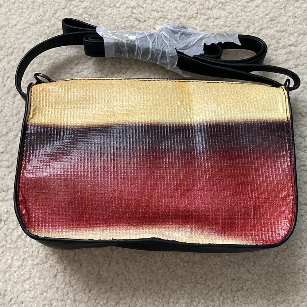 Rareform Crossbody - Picture 2 of 5